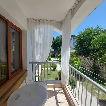 Eltrade In Vista Del Mar 아파트 라브다